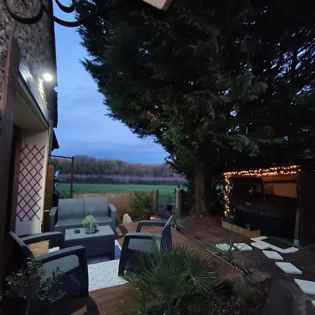 Romantic With Private Hot Tub Near Saint-emilion * Ruch