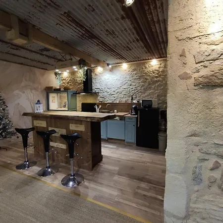 Romantic With Private Hot Tub Near Saint-emilion Ruch